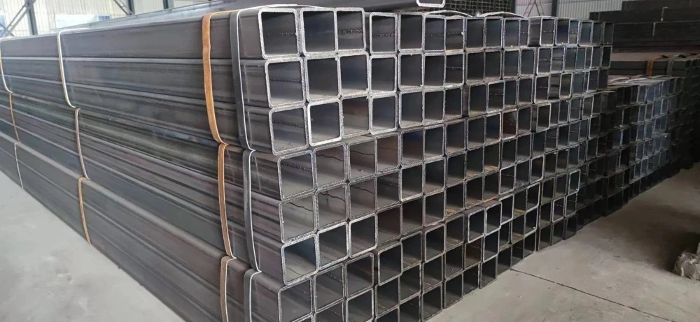 Black Erw Rectangular And Square Steel Tube